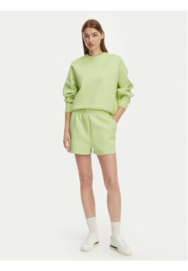Lacoste Szorty sportowe GF9991 Zielony jasny Regular Fit. Kolor: zielony. Materiał: bawełna