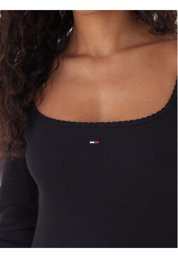 Tommy Jeans Sukienka codzienna DW0DW21915 Czarny Slim Fit. Okazja: na co dzień. Kolor: czarny. Materiał: bawełna. Typ sukienki: proste. Styl: casual