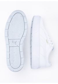 Sneakersy damskie białe Puma Karmen Better. Okazja: do pracy, na spacer, na co dzień. Kolor: biały. Sport: turystyka piesza