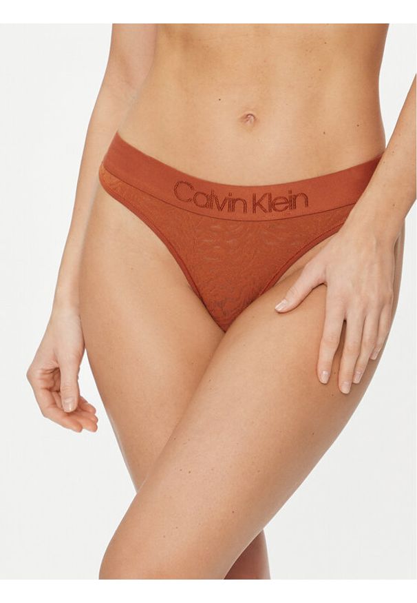 Calvin Klein Underwear Stringi 000QF7287E Beżowy. Kolor: beżowy. Materiał: syntetyk