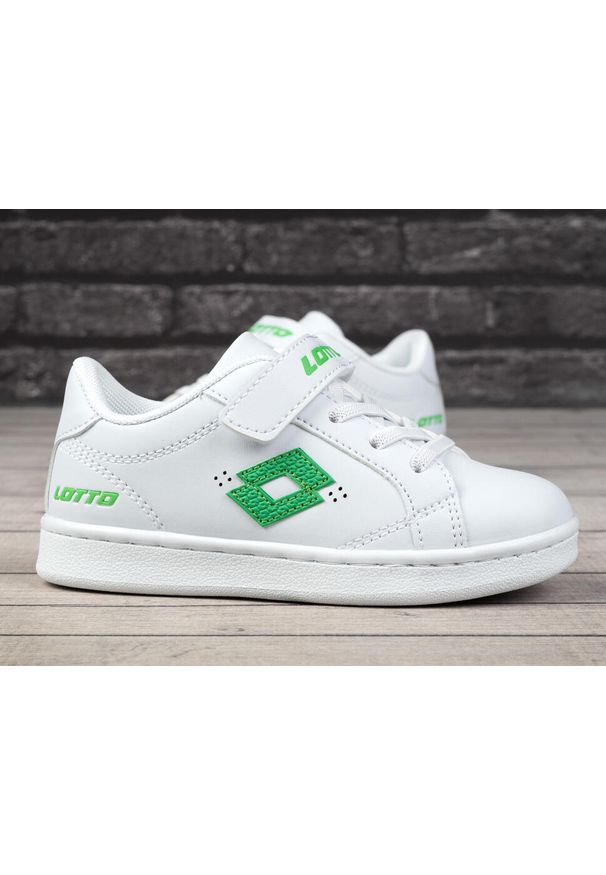 LOTTO - Buty dziecięce na rzep Lotto JAMBOL K. Zapięcie: rzepy. Kolor: zielony, biały, wielokolorowy. Sport: turystyka piesza