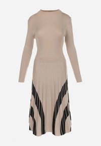 Born2be - Beżowa Sukienka z Wiskozy z Plisowanym Dołem Zila. Kolor: beżowy. Materiał: wiskoza. Sezon: zima, jesień #4