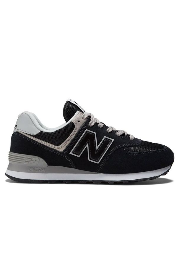 Buty New Balance ML574EVB - czarne. Okazja: na co dzień. Kolor: czarny. Materiał: skóra, zamsz, guma. Szerokość cholewki: normalna. Model: New Balance 574