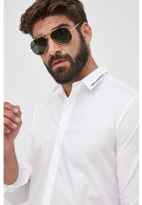 Karl Lagerfeld koszula męska kolor biały regular z kołnierzykiem klasycznym. Typ kołnierza: kołnierzyk klasyczny. Kolor: biały. Materiał: tkanina. Długość rękawa: długi rękaw. Długość: długie. Styl: klasyczny #2