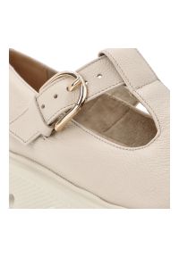 Beżowe Półbuty Armodo Stylowe Obuwie Damskie. Zapięcie: klamry. Kolor: beżowy. Materiał: skóra, jeans. Styl: elegancki #7