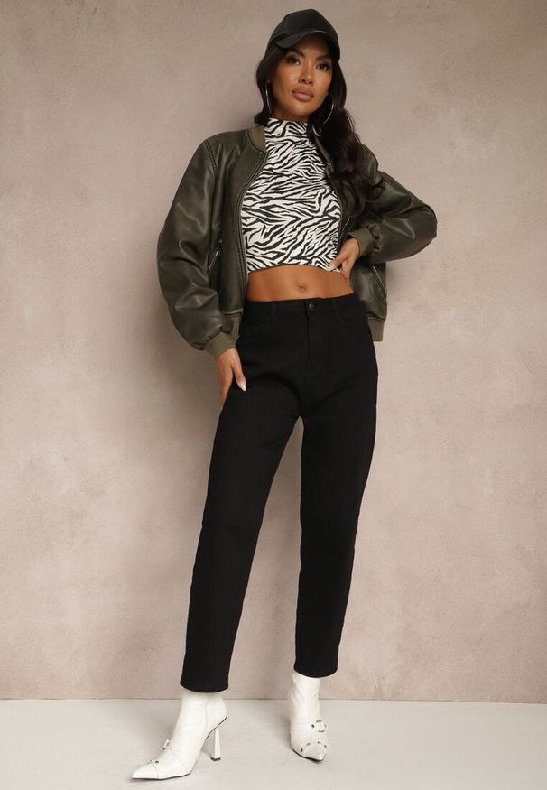 Renee - Czarne Jeansy Mom Fit Regular Waist Feselesa. Okazja: na spacer. Kolor: czarny. Styl: elegancki
