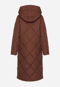 Born2be - Brązowa Kurtka z Geometrycznym Pikowaniem Johnatta. Kolor: brązowy. Wzór: geometria #3