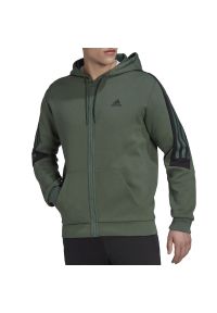 Adidas - Bluza adidas Future Icons 3-Stripes Full-Zip HC5841 - zielona. Typ kołnierza: kaptur. Kolor: zielony. Materiał: poliester, materiał, bawełna. Wzór: aplikacja. Styl: sportowy, klasyczny #1