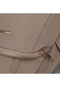 Wittchen - Damski plecak z nylonu z długimi uchwytami. Kolor: beżowy. Materiał: nylon. Styl: klasyczny, sportowy #4
