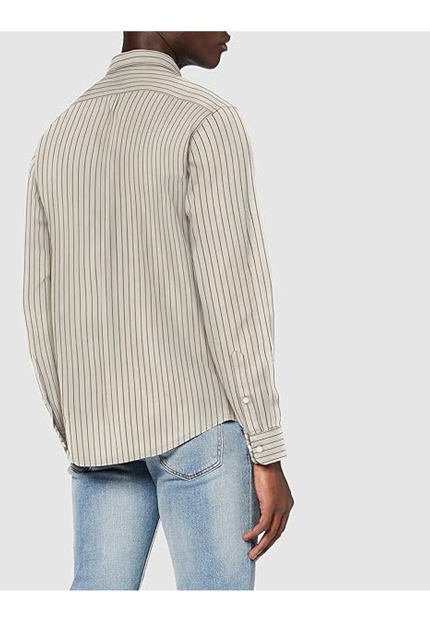 Lee - LEE MĘSKA KOSZULA LEE BUTTON DOWN TURTLEDOVE L880FZCV 112123093. Typ kołnierza: button down