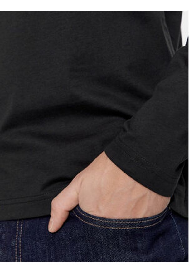 Calvin Klein Longsleeve K10K111857 Czarny Regular Fit. Kolor: czarny. Materiał: bawełna. Długość rękawa: długi rękaw