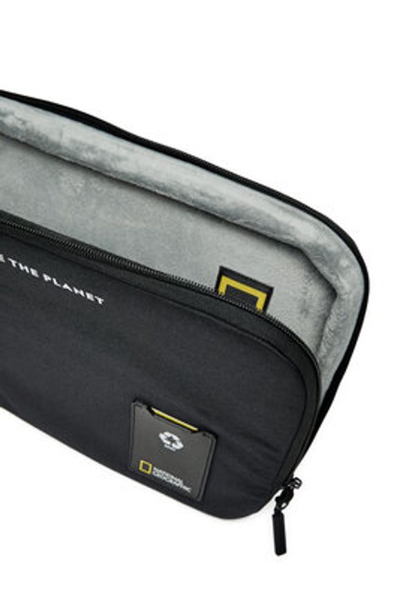 National Geographic Etui na laptopa Ocean N20904.06 Czarny. Kolor: czarny. Materiał: materiał