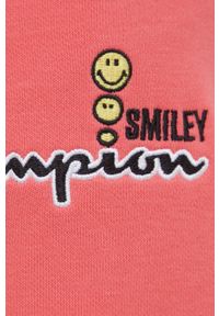 Champion spodnie dresowe CHAMPION X SMILEY damskie kolor różowy z aplikacją. Stan: podwyższony. Kolor: różowy. Materiał: dresówka. Wzór: aplikacja