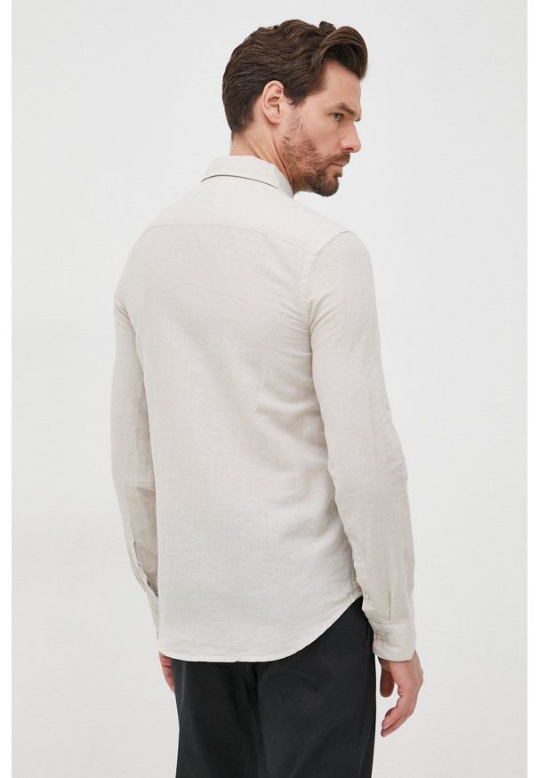 Calvin Klein koszula lniana męska slim z kołnierzykiem klasycznym. Typ kołnierza: kołnierzyk klasyczny. Kolor: beżowy. Materiał: len. Długość rękawa: długi rękaw. Długość: długie. Styl: klasyczny