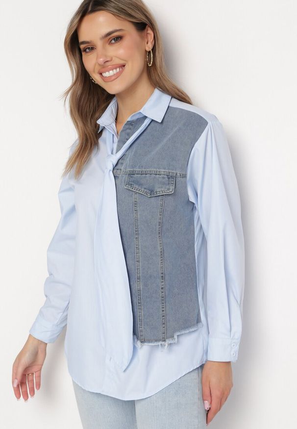 Born2be - Niebieska Koszula z Krawatem i Jeansową Wstawką Eirisema. Kolor: niebieski. Materiał: jeans