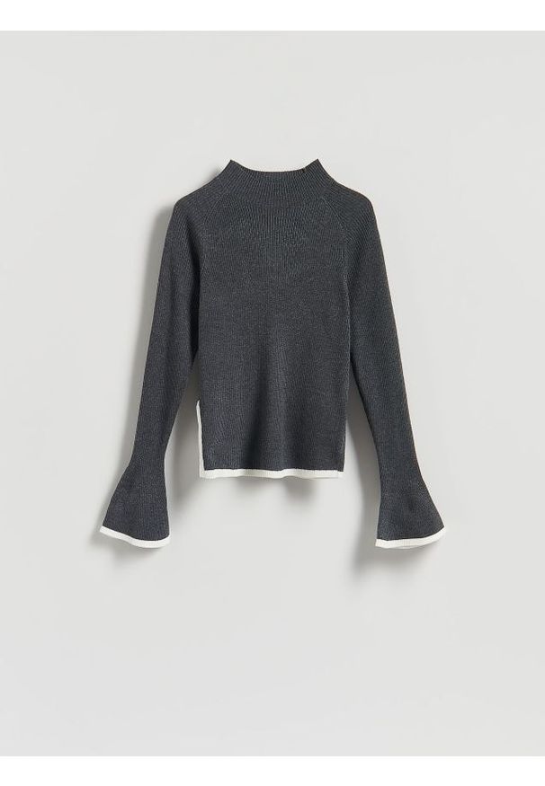 Reserved - Sweter z kontrastową lamówką - szary. Kolor: szary. Materiał: wełna, dzianina