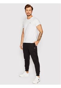 Tommy Jeans Spodnie dresowe DM0DM15380 Czarny Slim Fit. Kolor: czarny. Materiał: bawełna