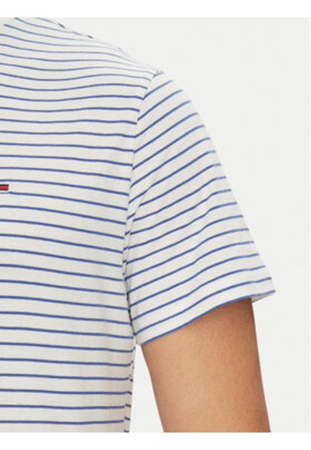 Tommy Jeans T-Shirt DM0DM20377 Niebieski Slim Fit. Kolor: niebieski. Materiał: bawełna