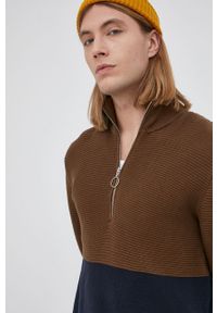 Jack & Jones Sweter bawełniany męski kolor brązowy z półgolfem. Okazja: na co dzień. Kolor: brązowy. Materiał: bawełna. Długość rękawa: długi rękaw. Długość: krótkie. Styl: casual