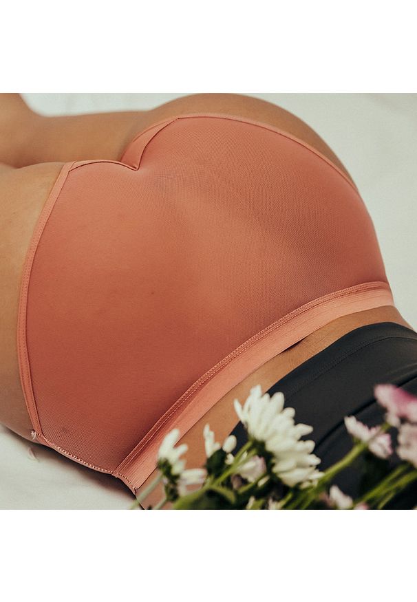 Intica - Figi z siateczki przewiewne i elastyczne Etsuyo. Kolor: czarny. Materiał: tkanina