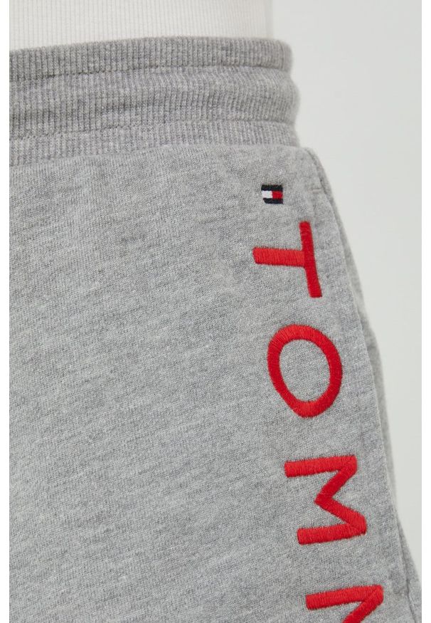 TOMMY HILFIGER - Tommy Hilfiger szorty piżamowe damskie kolor szary. Kolor: szary. Materiał: włókno, dzianina, materiał. Wzór: melanż