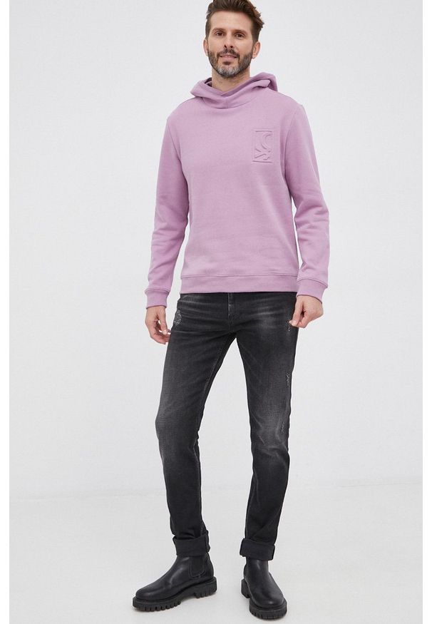 United Colors of Benetton Bluza męska kolor fioletowy z kapturem gładka. Okazja: na co dzień. Typ kołnierza: kaptur. Kolor: fioletowy. Materiał: dzianina. Wzór: gładki. Styl: casual
