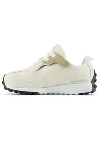 Buty niemowlęce New Balance I3271KA – beżowe. Okazja: na co dzień. Zapięcie: rzepy. Kolor: beżowy. Materiał: syntetyk, materiał, zamsz. Szerokość cholewki: normalna. Wzór: kolorowy #5