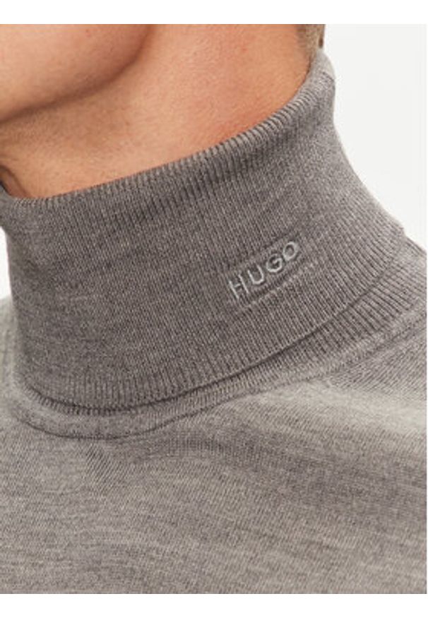 Hugo Golf San Thomas-M 50474174 Szary Slim Fit. Typ kołnierza: golf. Kolor: szary. Materiał: wełna