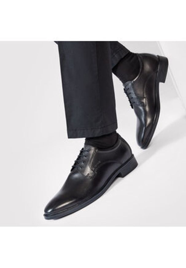 Geox Półbuty U Gladwin A U024WA 00043 C9999 Czarny. Kolor: czarny. Materiał: skóra