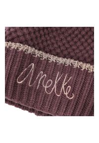 Bordowa Ciepła Damska Czapka Anekke. Kolor: czerwony. Materiał: materiał, futro. Wzór: haft. Sezon: zima. Styl: elegancki #3