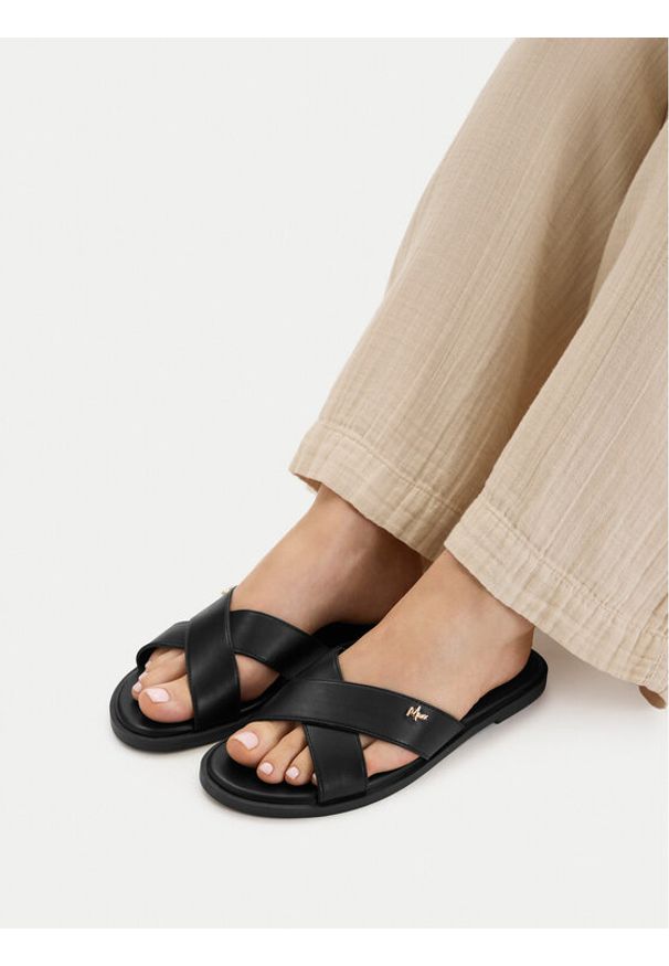 MEXX Klapki CEO-HY6699-1 Czarny. Kolor: czarny. Materiał: skóra
