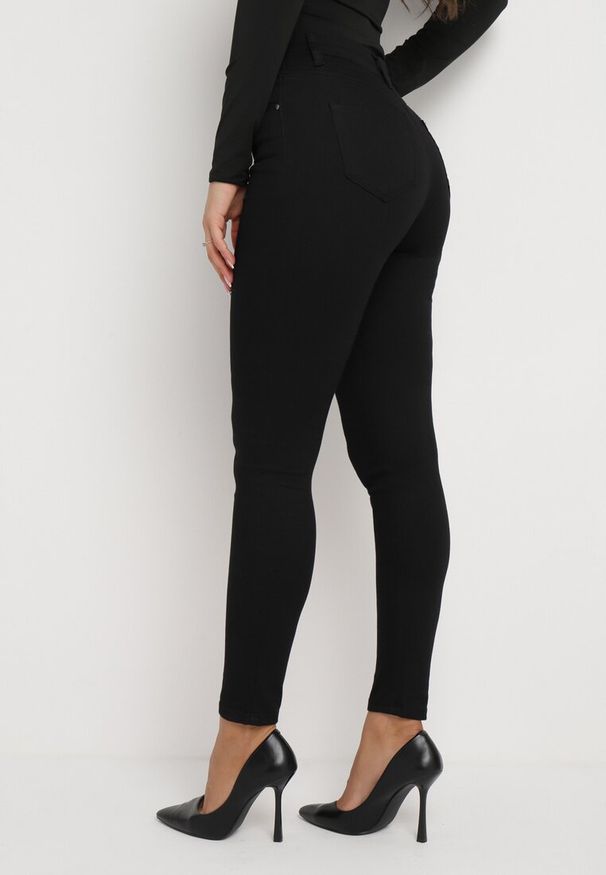 Born2be - Czarne Spodnie Skinny Kyllienne. Stan: podwyższony. Kolor: czarny. Długość: długie. Sezon: wiosna
