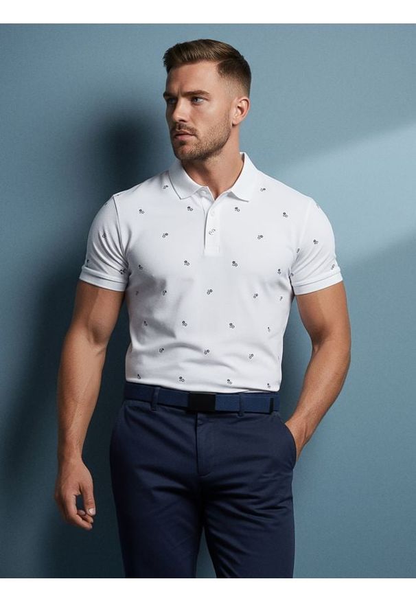Sinsay - Koszulka polo z nadrukiem all over - biały. Typ kołnierza: polo. Kolor: biały. Wzór: nadruk