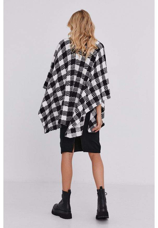Answear Lab - Poncho. Kolor: biały. Materiał: dzianina. Styl: wakacyjny
