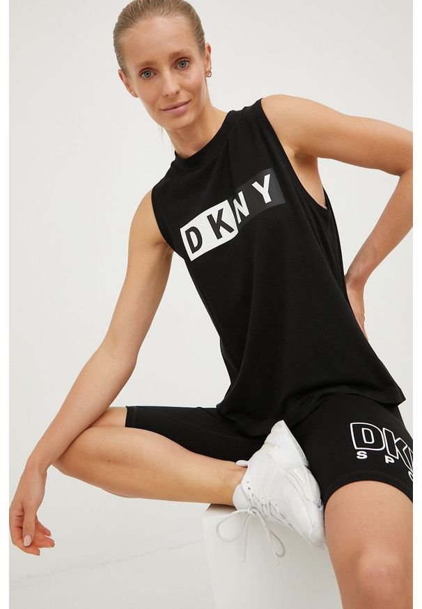 DKNY - Dkny szorty DP2S4936 damskie kolor czarny z nadrukiem high waist. Stan: podwyższony. Kolor: czarny. Wzór: nadruk