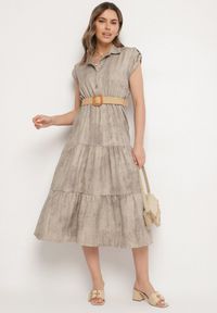 Born2be - Beżowa Sukienka Ozdobiona Plecionym Paskiem i Guzikami Filianea. Okazja: na co dzień. Kolor: beżowy. Materiał: jeans. Wzór: aplikacja. Styl: casual, elegancki #3