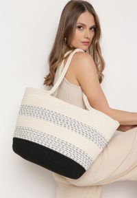 Born2be - Beżowo-Czarna Torebka w Stylu Boho o Trapezowym Fasonie Tote na Suwak Astrella. Kolor: beżowy. Sezon: lato. Styl: boho