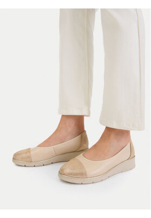 Go Soft Baleriny CEO-WI16-FLEXX-02 Beżowy. Kolor: beżowy. Materiał: skóra