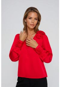 MOODO - Koszula z różami czerwona. Kolor: czerwony, różowy, wielokolorowy. Materiał: poliester #1