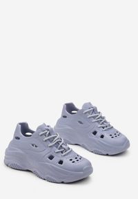 Born2be - Niebieskie Gumowe Sneakersy ze Sznurowaniem i Ozdobnymi Wycięciami Kijafa. Kolor: niebieski. Materiał: guma #3
