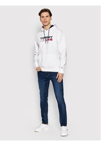 Tommy Jeans Jeansy Austin DM0DM09552 Niebieski Slim Tapered Fit. Kolor: niebieski