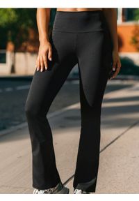 Sinsay - Legginsy flare GYM HARD - czarny. Kolor: czarny