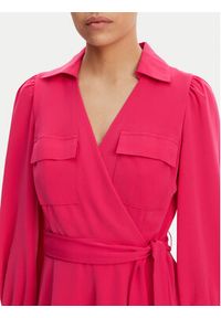 DKNY Sukienka koszulowa DD3K7484 Różowy Regular Fit. Kolor: różowy. Materiał: syntetyk. Typ sukienki: koszulowe #4