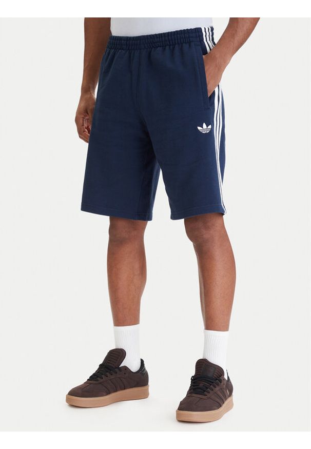 Adidas - adidas Szorty sportowe 3-Stripes KE3565 Granatowy Regular Fit. Kolor: niebieski. Materiał: bawełna. Styl: sportowy
