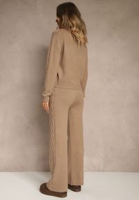 Renee - Ciemnobeżowy Komplet Dzianinowy z Wełną i Bawełną Szerokie Spodnie i Krótki Sweter Otisona. Kolor: beżowy. Materiał: dzianina, wełna, bawełna #2