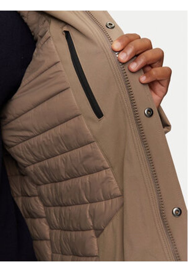 Matinique Kurtka zimowa Deston 30205571 Brązowy Regular Fit. Kolor: brązowy. Materiał: syntetyk. Sezon: zima