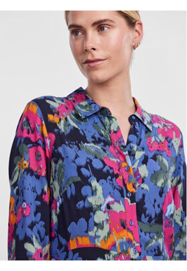 YAS Sukienka koszulowa Savanna 26022663 Kolorowy Loose Fit. Materiał: wiskoza. Wzór: kolorowy. Typ sukienki: koszulowe