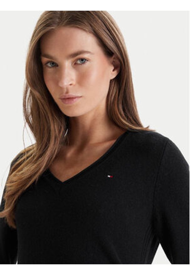 TOMMY HILFIGER - Tommy Hilfiger Sweter WW0WW43505 Czarny Regular Fit. Kolor: czarny. Materiał: wełna