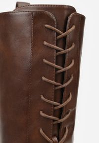 Born2be - Brązowe Kozaki w Stylu Workerów Cahrarah. Okazja: na co dzień. Kolor: brązowy. Materiał: jeans. Styl: klasyczny, casual #4