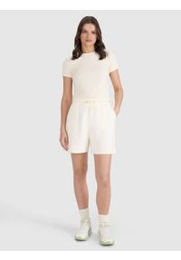 4f - 4F T-shirt slim z waflowej dzianiny damski - biały XL. Okazja: na co dzień. Kolor: biały. Materiał: dzianina. Długość rękawa: krótki rękaw. Długość: krótkie. Wzór: kratka. Styl: klasyczny, sportowy, casual